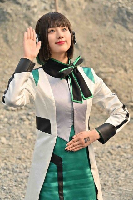 仮面ライダーゼロワン】秘書のイズが可愛いすぎると話題にwwww