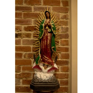 GUADALUPE マリア像 THE CRIMIE GARDEN