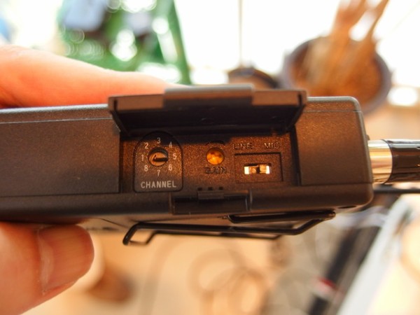 ワイヤレスマイクの紹介（SHURE SVX ワイヤレスシステム） with とうふ