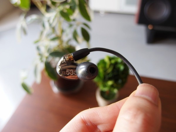 Shure846 スモーク 2018年(SE846 Pro - プロフェッショナル 高 Shure846 スモーク 2018年(SE846 Pro - プロフェッショナル 高