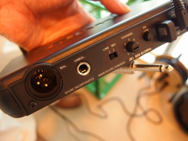 ワイヤレスマイクの紹介（SHURE SVX ワイヤレスシステム） with とうふ