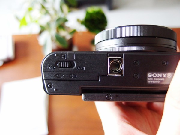 SONY - SONY RX100M3 付属品完備 ついに到着！『DSC-RX100M3』開梱レビュー！ - ソニーショップ