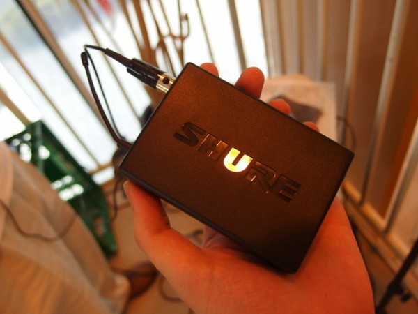 ワイヤレスマイクの紹介（SHURE SVX ワイヤレスシステム） with とうふ