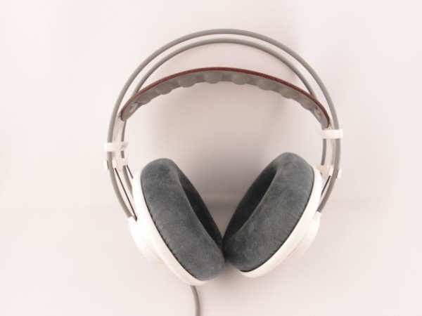 AKG K701】けいおん!ヘッドホンの写真と音質 : 鳥取の社長日記 AKG K701】けいおん!ヘッドホンの写真と音質 : 鳥取の社長日記