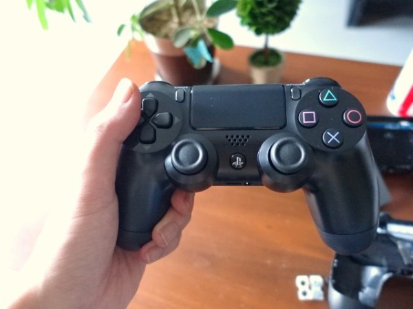 Ps4のコントローラーを新たに購入するなら 商品の回転率が高いとわかるお店で買うべき 鳥取の社長日記