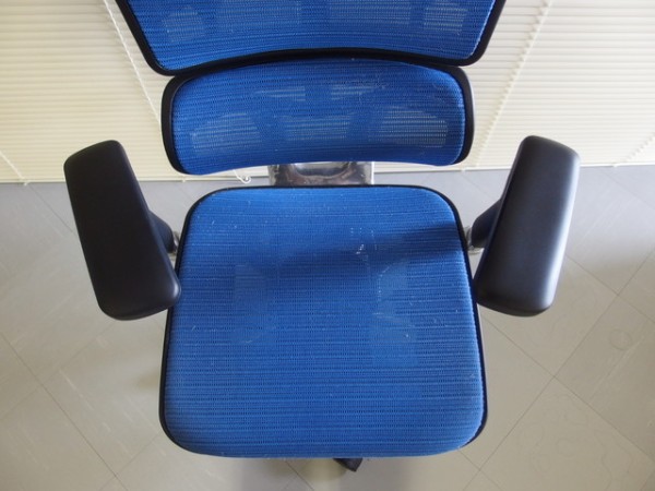 エルゴヒューマン プロ オットマン 購入レビュー(Ergohuman PRO エルゴヒューマン プロ オットマン 購入レビュー(Ergohuman PRO