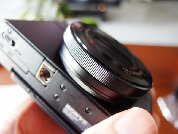 ソニー　SONY RX100M3 付属品なし RX100III(DSC-RX100M3) 対応商品・アクセサリー | デジタルスチル