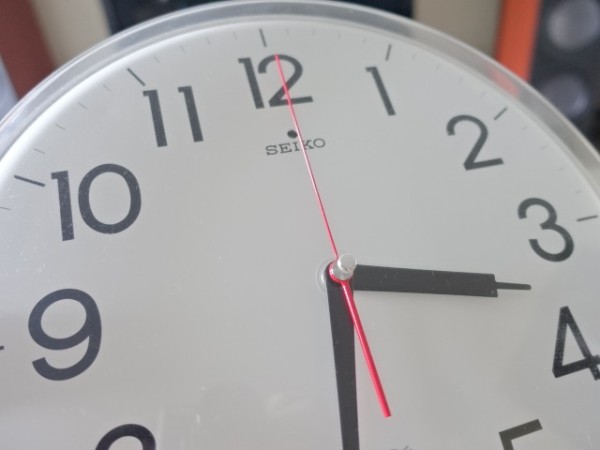 私おすすめの電波掛け時計「SEIKO KX301H」の紹介・その内部と