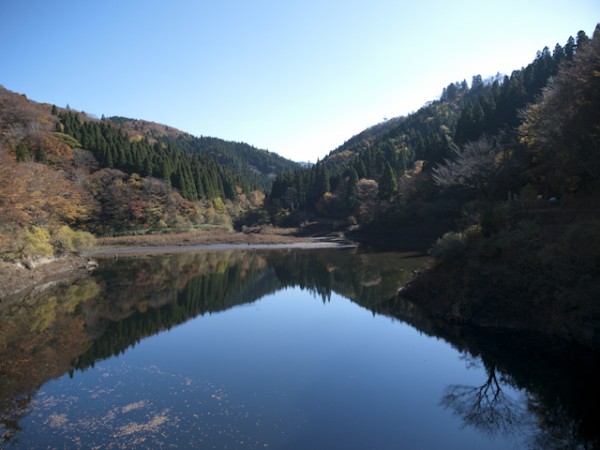 芦津渓谷や三滝ダムの写真 紅葉や杉山の景色 鳥取の社長日記