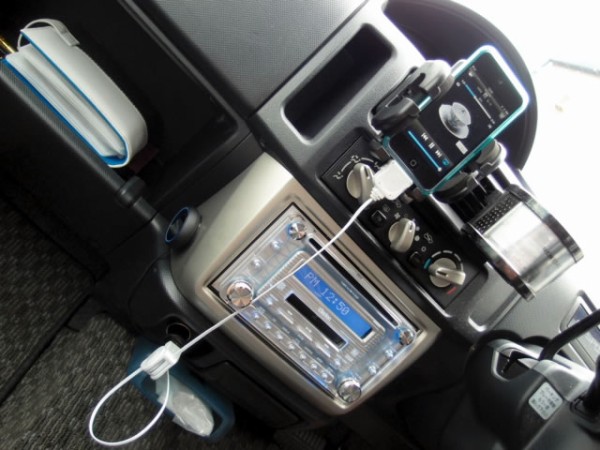 Iphone Ipod Bluetoothを経由して車のオーディオで音楽を聞くための機器と手順の紹介 鳥取の社長日記