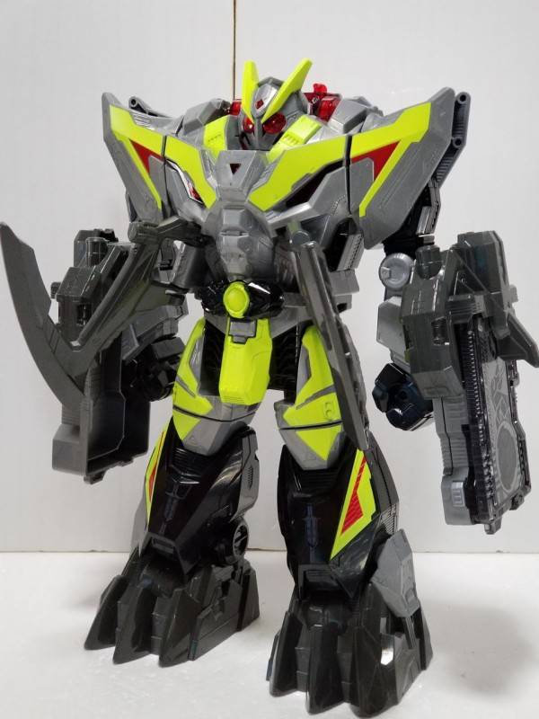 仮面ライダーゼロワン.DXブレイキングマンモス。 BANDAI DXブレイキングマンモス＆ブレイキングマンモスプログ