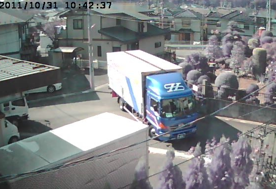 糞佐川急便11トン参上 もちろん路上駐車のただいまっすよ 吾輩は猫である