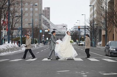 帯広の街中での撮影 北海道十勝リゾートウエディング 帯広 結婚式 レベ ウエディング