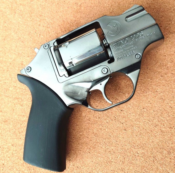 キアッパ・ライノ 無可動 シルバー モデルガン : フルメタル番長