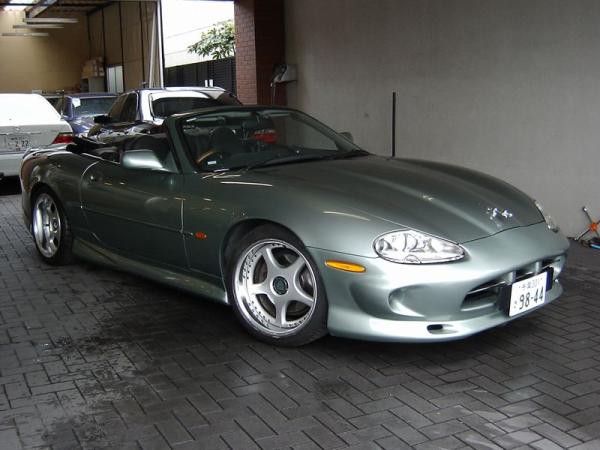 ジャガー XK8 コンバーチブル Veilside仕様