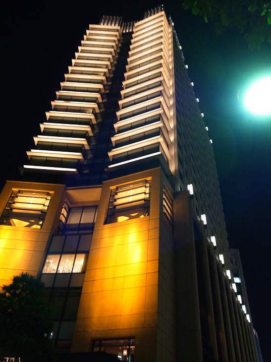 駆け足で Gr Digtal で夜景撮り ロードバイクとtoeic 時々放射線とカメラ