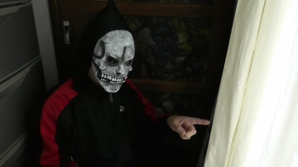 猫動画 大好きなパパがゾンビになったら 猫の反応は 超ホラーな見た目にリキちゃんびっくりするかな ハロウィン企画 リキちゃんねるブログ 猫とおいしいもの