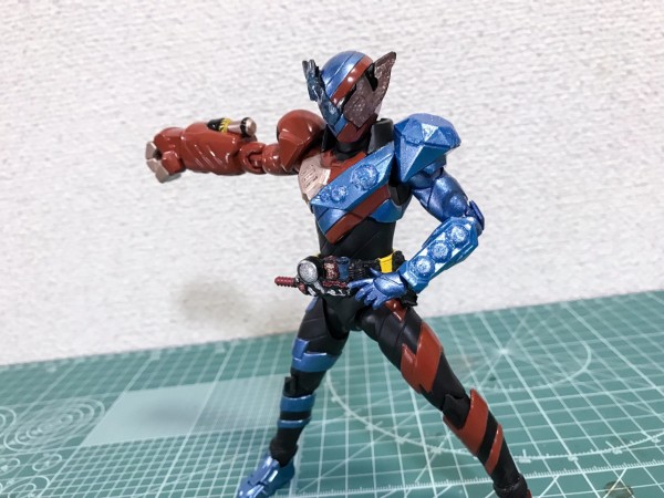 S.H.フィギュアーツ 仮面ライダービルド ゴリラモンド : K.R.りくほは 