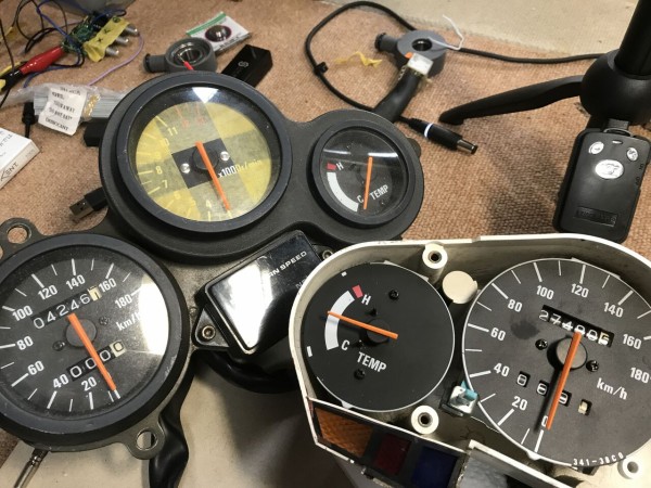 RZ 純正　タコメーター　針折れあり　動作確認済み RZメーターのその後＆スズキのオレンジ針はポスカでやれる