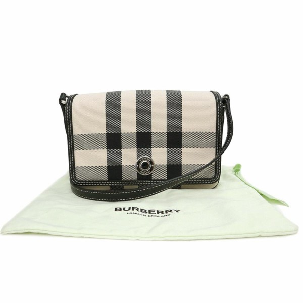 BURBERRY ミニ チェック ノート ショルダーバッグ 斜め掛け コットン ジャカード キャンバス カーフスキン 黒 白 8052424 :  藤森遥香のエルメスブログ rinam0903teamk2