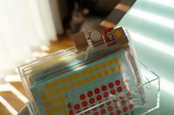 軟質カードケースで 立てて見やすいシール収納術 365日のとっておき家事 Powered By ライブドアブログ