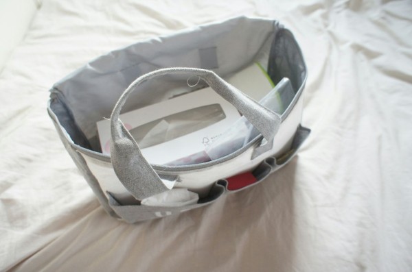 ダイソー シートフックで車内に空中収納をつくる 365日のとっておき家事 Powered By ライブドアブログ