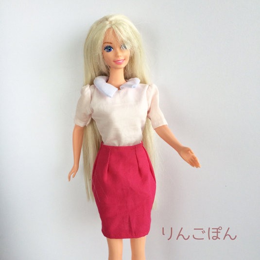 タイトなスカート。バービーさんに似合うかな…？ : リカちゃん服 
