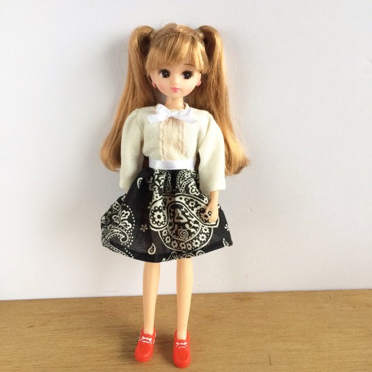バンダナ柄など いろいろ楽しいワンピース ご縁に感謝します リカちゃん服ハンドメイド りんごぽんのおうち 札幌市