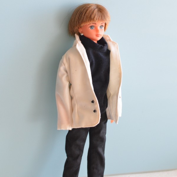 リカちゃんボーイフレンド、27cmドールサイズのジャケットを作りました/「国境なき医師団を見に行く」を読みました リカちゃん服ハンドメイド りんごぽんのおうち<札幌市> 803 リカちゃんの服23cm〜27cm対応