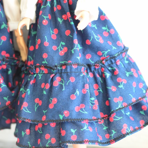 27cmドールサイズのワンピース 魔女の宅急便 の２巻を読み聞かせしました リカちゃん服ハンドメイド りんごぽんのおうち 札幌市