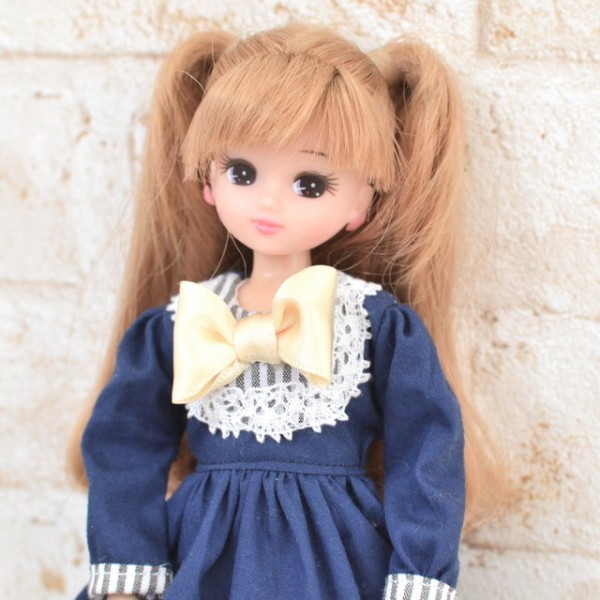 紺色のワンピース 女の子の 人間用 ドレスの本 リカちゃん服ハンドメイド りんごぽんのおうち 札幌市