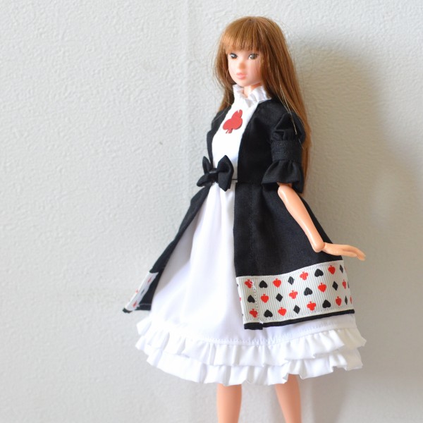 トランプのワンピース 足の痛み 原因がわからず リカちゃん服ハンドメイド りんごぽんのおうち 札幌市