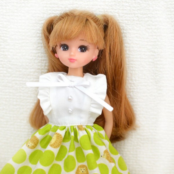 リカちゃん ブライス アウトフィット ～ハリネズミワンピース／ホワイト 22cmドールサイズのハリネズミのワンピース : リカちゃん服