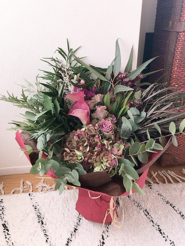 世界の花屋 さんのブーケ 結婚記念日に送った花束が素晴らしすぎた Rinのシンプルライフ Powered By ライブドアブログ