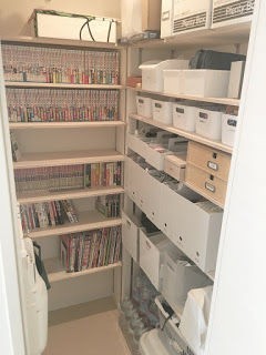 納戸 ガチャ棚を設置して快適収納 Rinのシンプルライフ Powered By ライブドアブログ