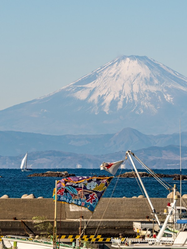 葉山森戸神社前からの富士山曼荼羅図、裕次郎灯台湘南の海 葉山森戸神社前からの富士山曼荼羅図、裕次郎灯台湘南の海