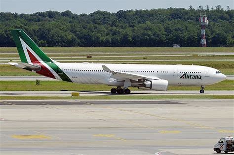 この秋より アリタリアと全日空が共同運航へ 国内乗り継ぎもマイルも貯まる ローマ通信