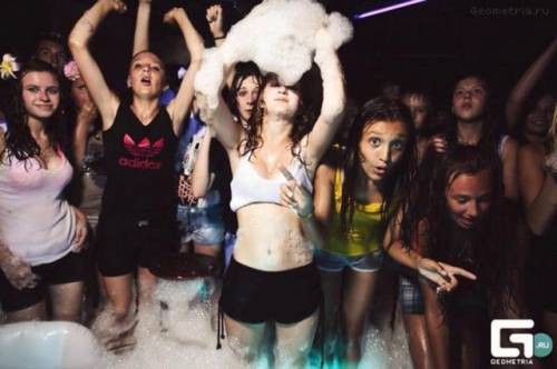 ロシアにある子供専用のナイトクラブがヤバイｗｗｗｗｗｗｗｗｗｗｗｗｗｗｗｗｗ ろろどちゃんねる