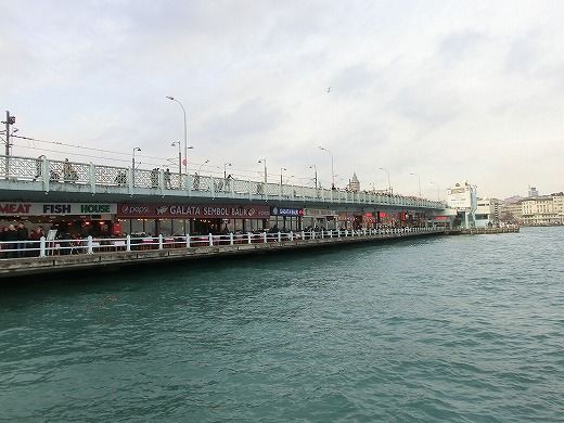 トルコ イスタンブール一人旅 1日目その6 ガラタ橋の釣り人を眺めよう 追われないこたつ生活 トルコ イスタンブール一人旅 1日目その6 ガラタ橋の釣り人を眺めよう 追われないこたつ生活