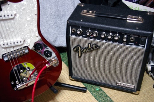 あずにゃん愛用アンプをゲットしました Fender SD-15CE : rs6000の日記