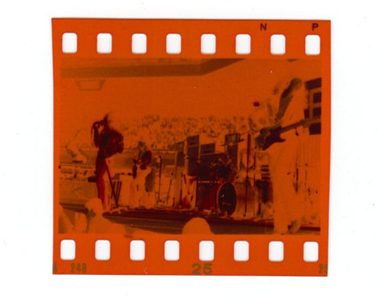 ポロリと落ちたカラー・ネガ : 中古レコ屋のあくび指南～のんびり音を