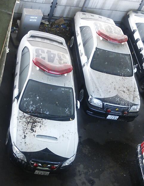 兵庫県警のパトカーの墓場を撮影してきました １人の広域機動捜査官