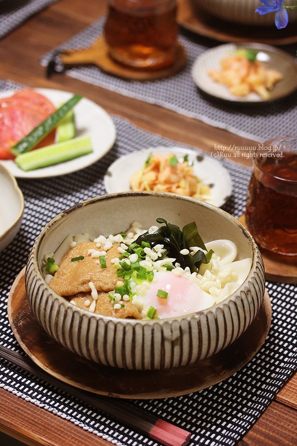 献立 冷やしぺろっこきつねたぬきうどん ネギの青い部分はバナナの100倍滑るらしい るぅのおいしいうちごはん Powered By ライブドアブログ