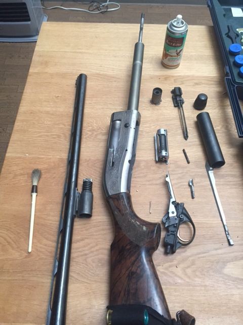 銃の分解 大掃除 猟犬日誌