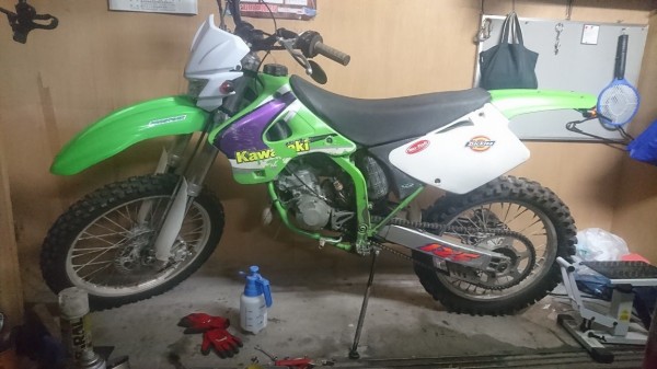 KX125 保安部品取付 番外編(サイドスタンド自作) : V-MAX 父ちゃんの KX125 保安部品取付 番外編(サイドスタンド自作) : V-MAX 父ちゃんの