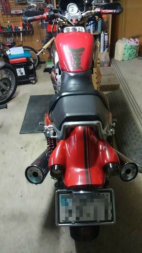 FRP自作リアカウルⅡ作成 ③（原型1） : V-MAX 父ちゃんの妄想と