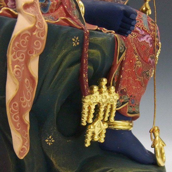 楠/樟(クス) 彩色 不動三尊(倶利伽羅剣・火炎巻光背)坐像 二童子 楠/樟(クス) 彩色 不動三尊(倶利伽羅剣・火炎巻光背)坐像 二童子