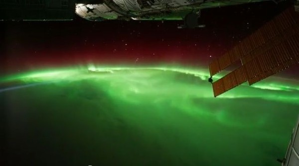 Youtube 美しすぎる宇宙から見たオーロラ 自由気ままに