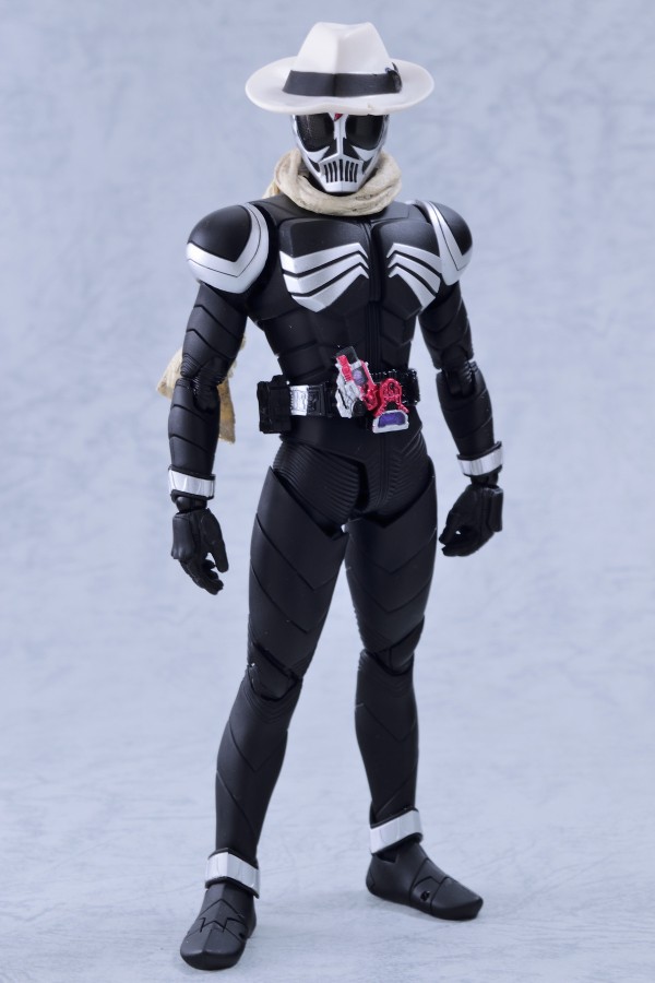 熱い販売 s.h.figuarts 仮面ライダースカル 真骨彫製法 仮面ライダーW