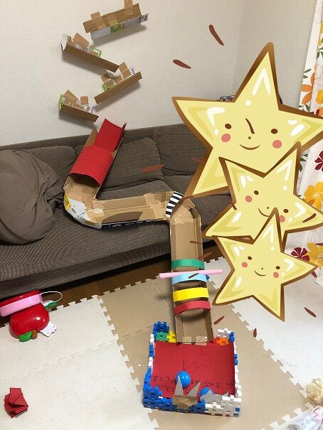 段ボールで玉転がしスロープを作ってみた あん子のものづくり帖